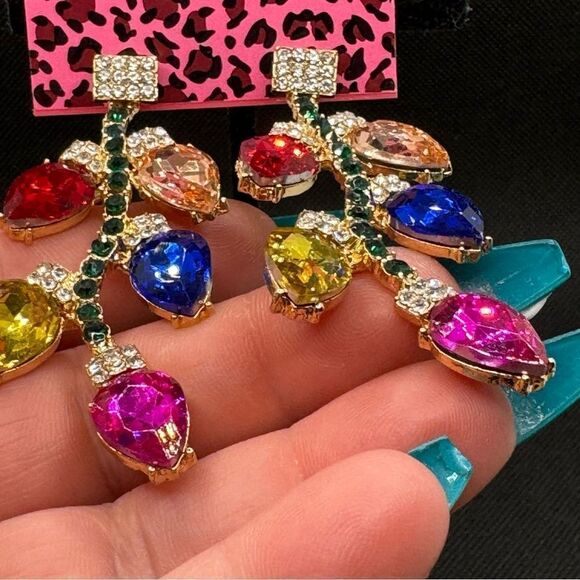 EARRINGS! Betsey Johnson Christmas Lights Dangle Earrings BNWT Colorful Beauty - Picture 7 of 9